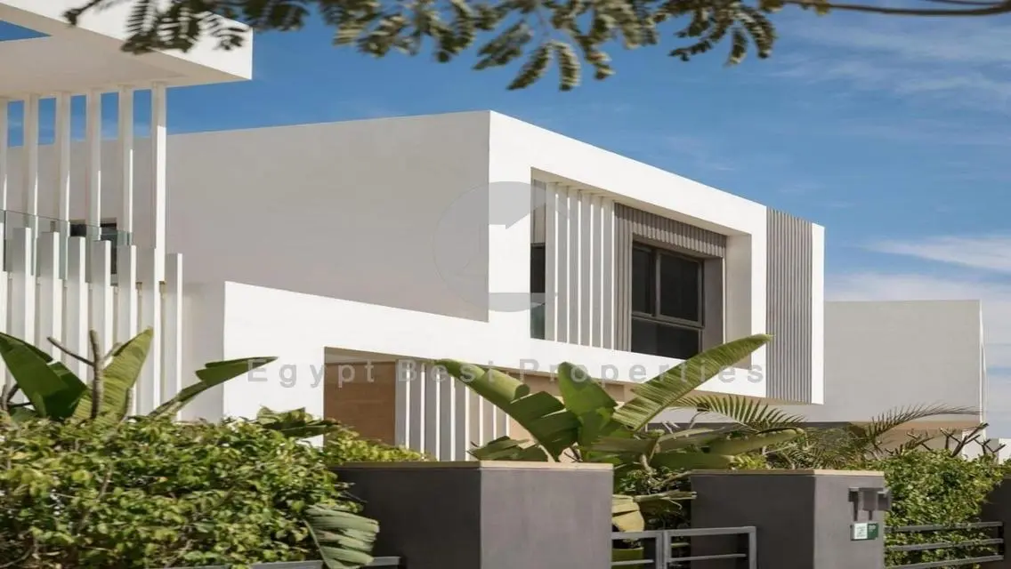 Own a fully finished penthouse in Solana East.