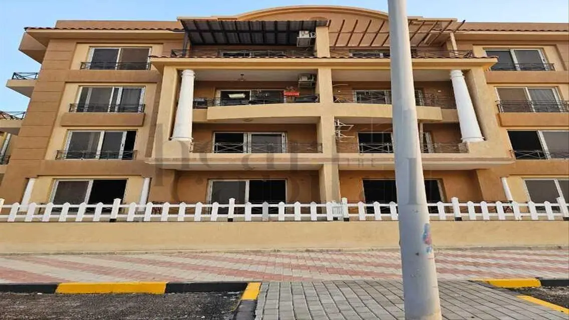 توين هاوس للبيع في نيو جيزة - فيو مباشر على الجولف