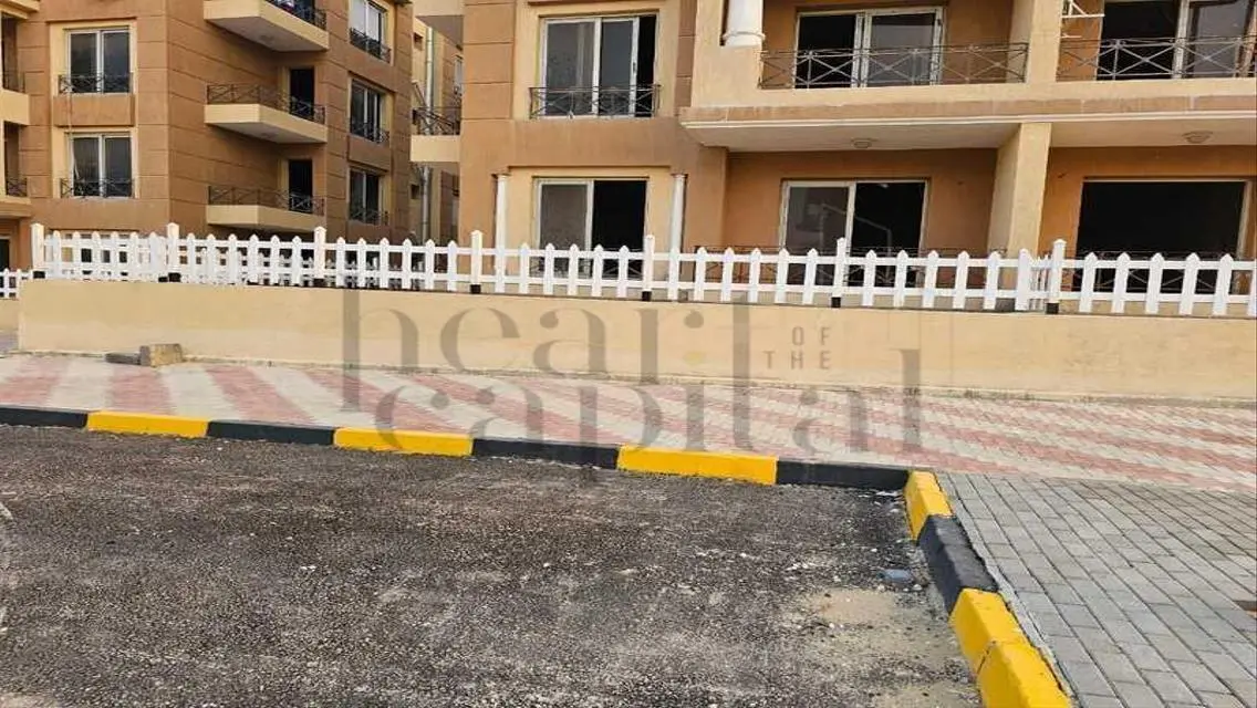 توين هاوس للبيع في نيو جيزة - فيو مباشر على الجولف