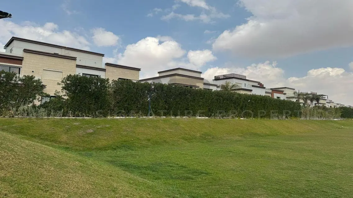 Twin House 285m Fifth Settlement, South 90th