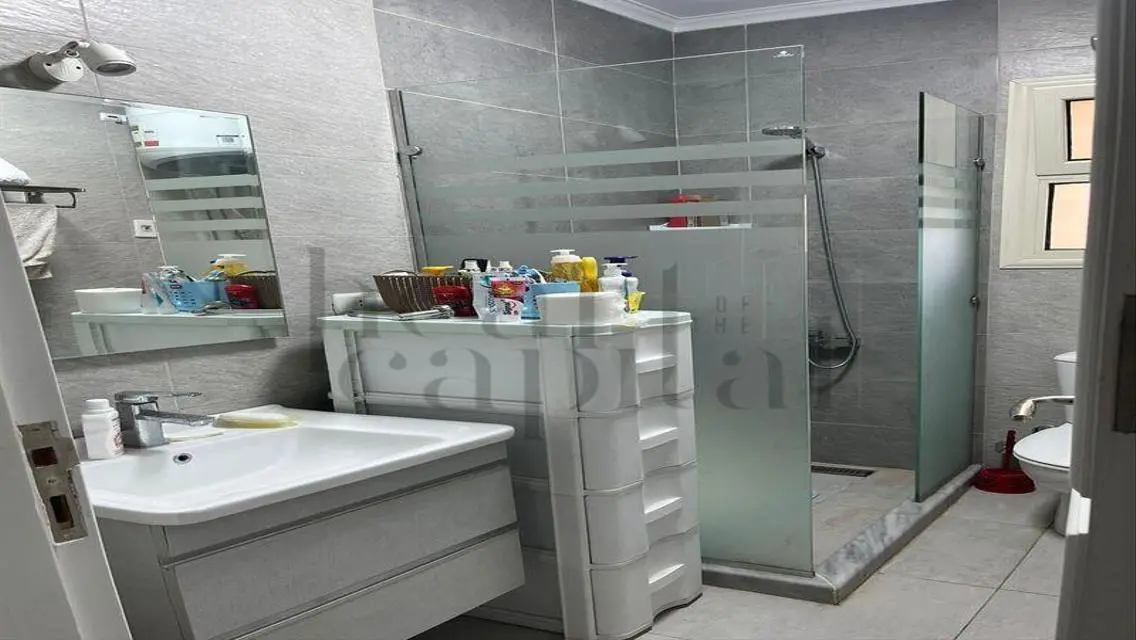 Apartment for Sale in Al-Khamayel