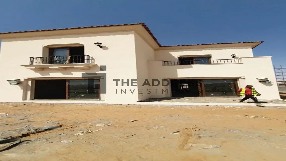 Twinhouse in prime location best price , City Gate