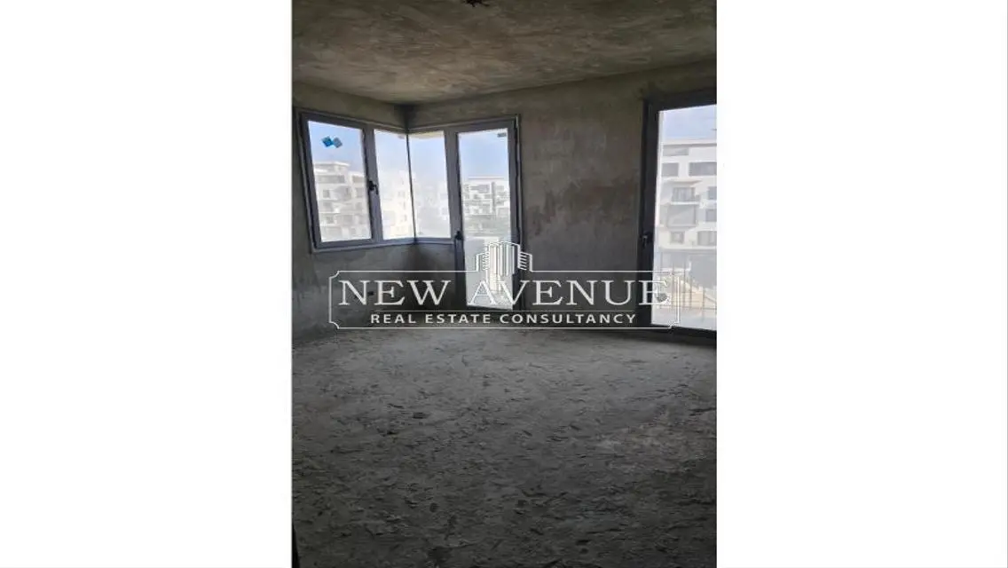 Apartment for sale prime Location in Sodic Eastown