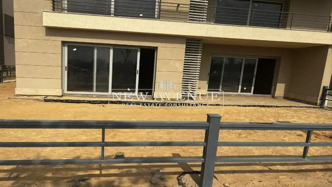 شقة أرضي  3 غرف نوم للبيع استلام فورى بالم هيلز