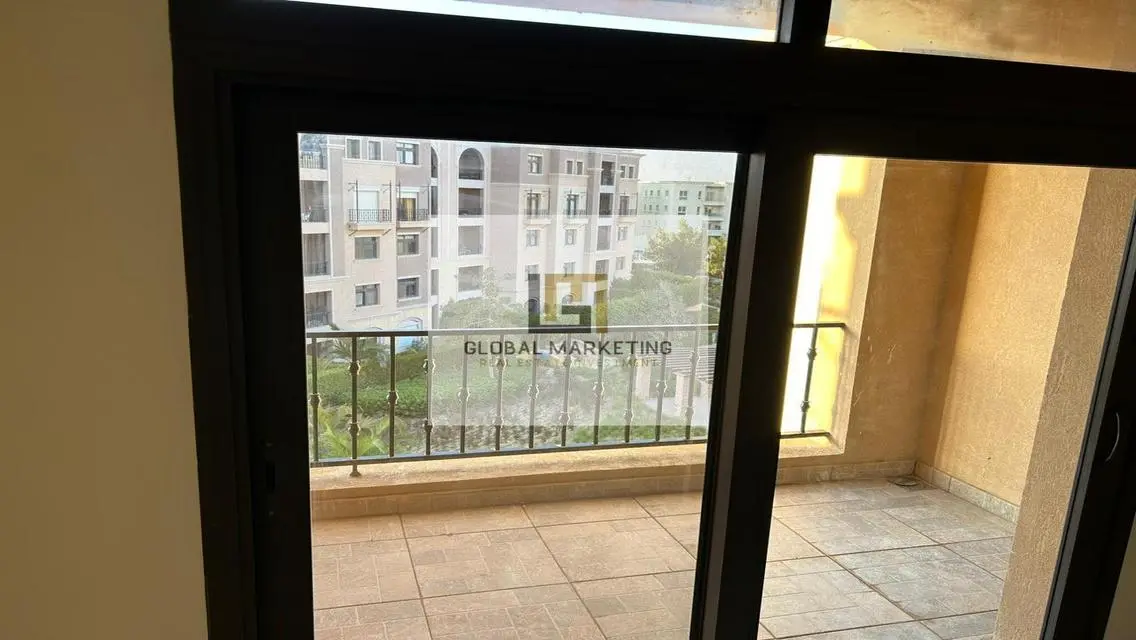 Semi-furnished 3-bed apartment in mivida emaar.