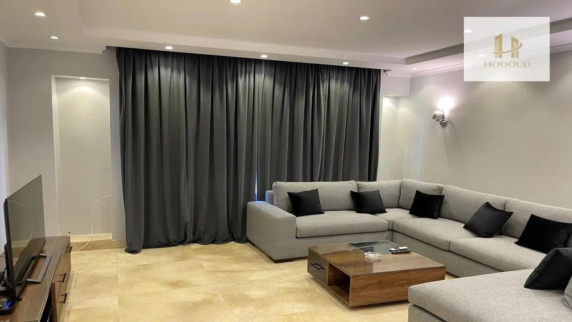 Furnished studio for rent in Village Gate