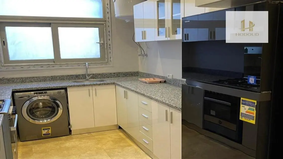 Furnished studio for rent in Village Gate