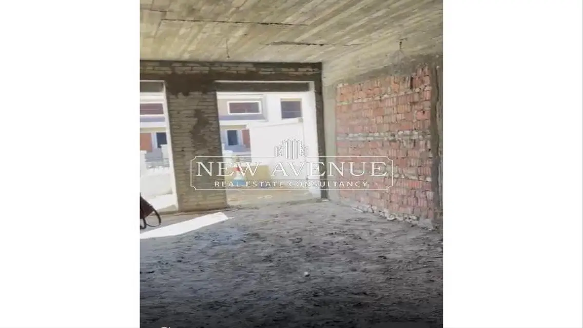 Delivered s- villa middle in Sarai Mostakbal City