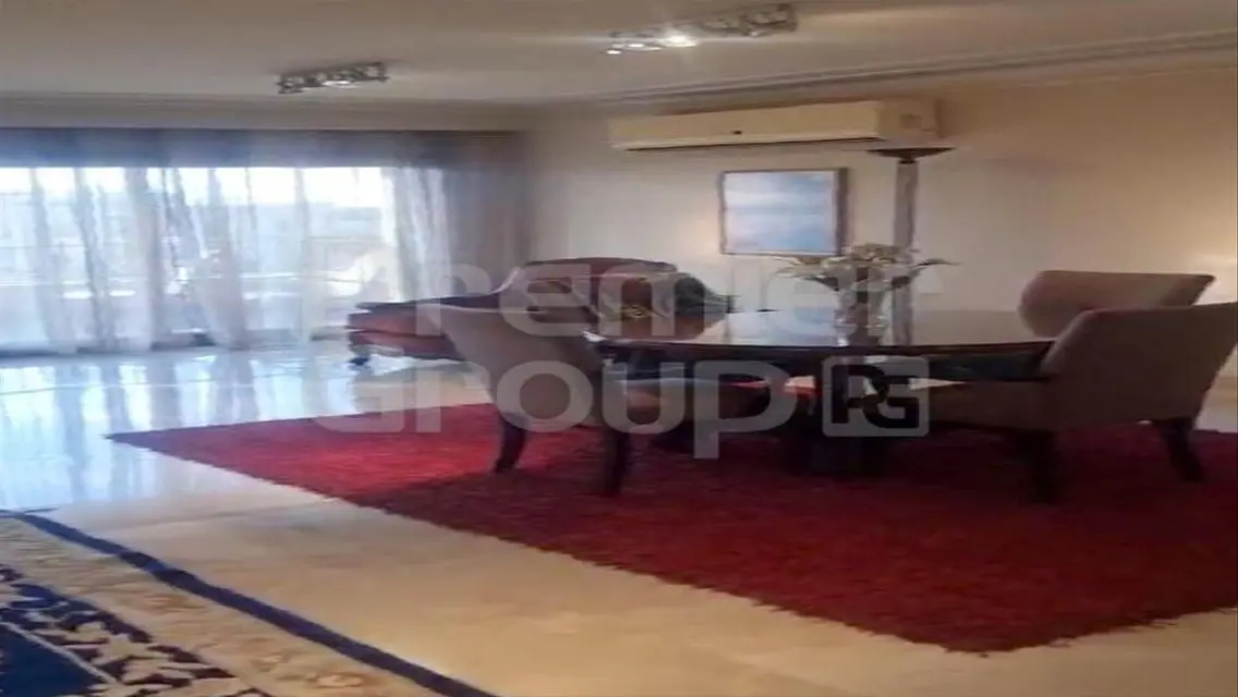 عقار مميز للبيع في قلب المدينة
