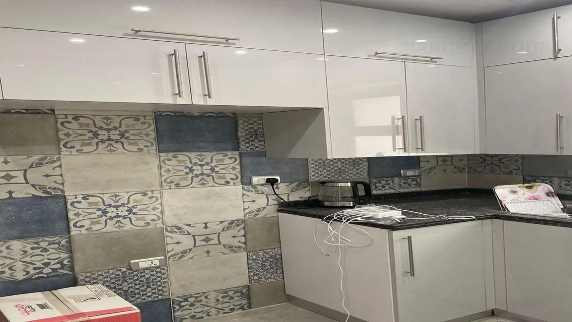 For rent,  ultra-modern apartment in Eastown
