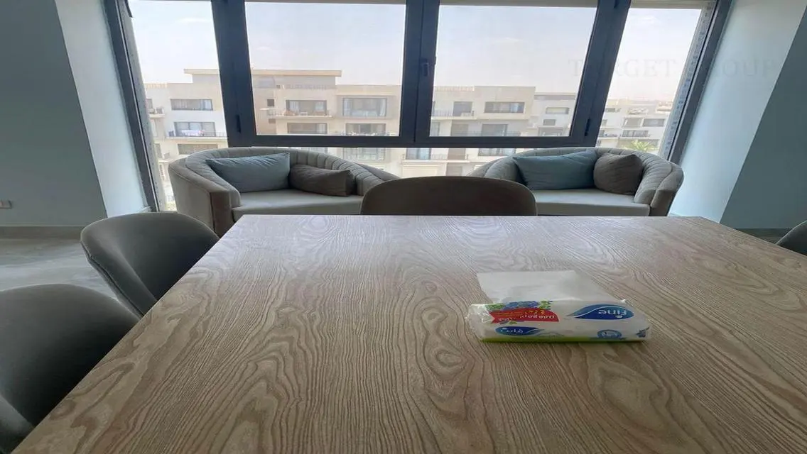 For rent,  ultra-modern apartment in Eastown