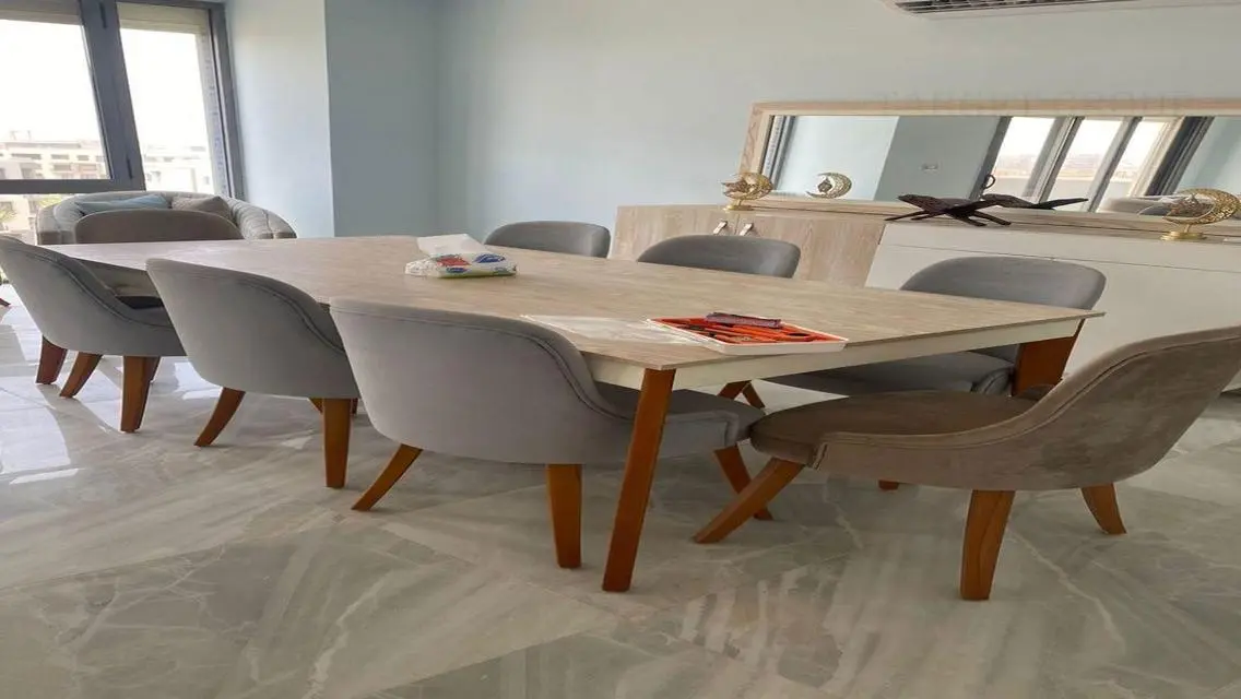 For rent,  ultra-modern apartment in Eastown
