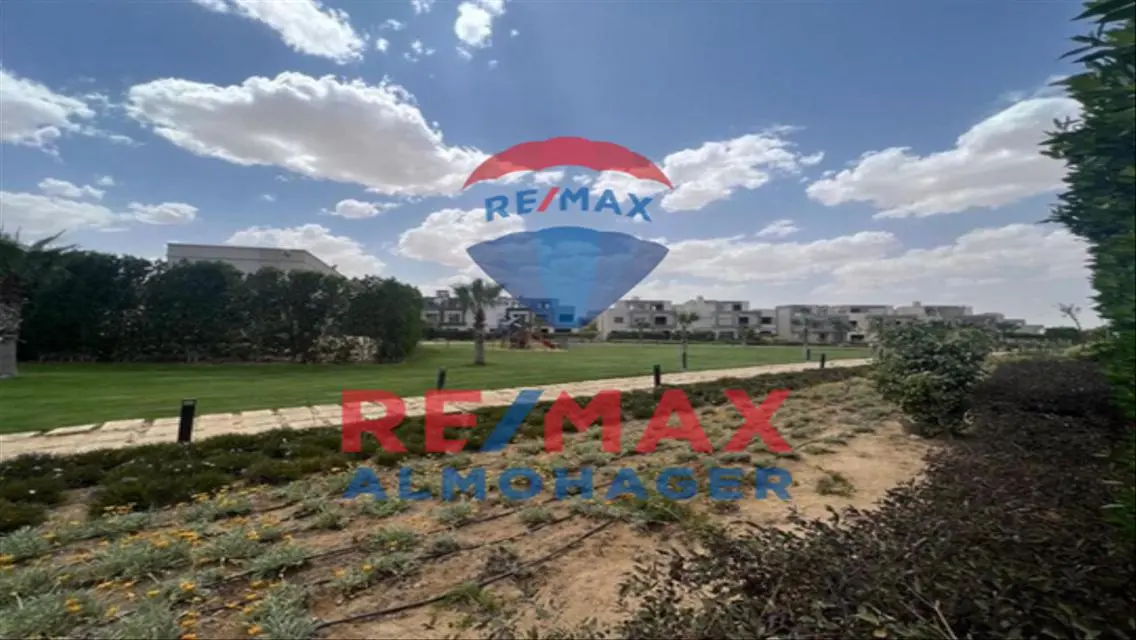 Stunning 270 Square Meter Apartment for Sale in Al Mohager