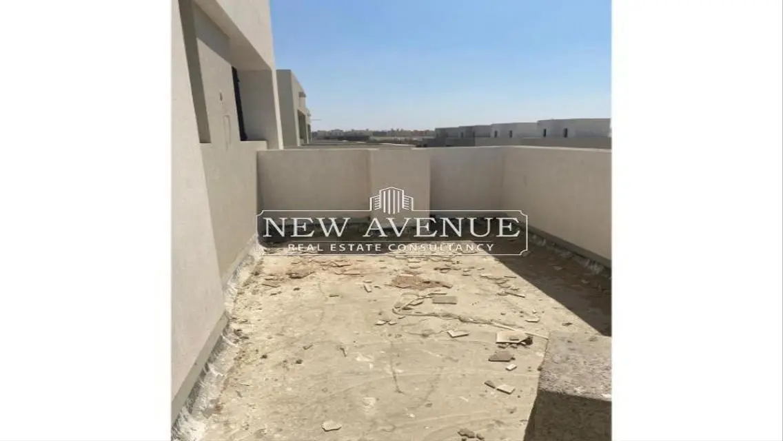 Ready to move with installments - The Crown