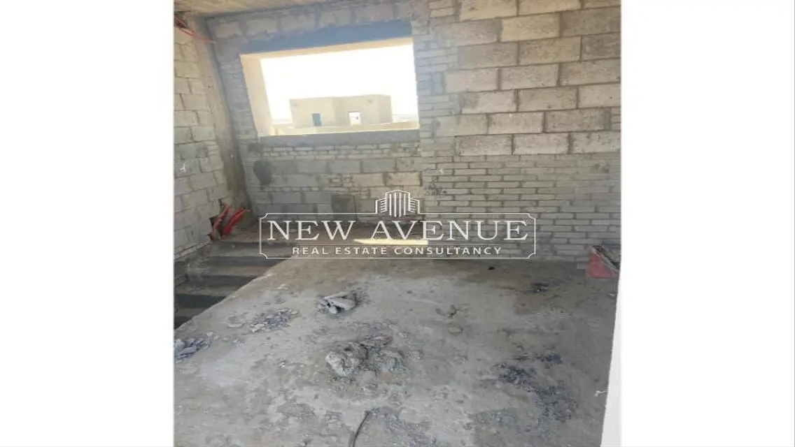 Ready to move with installments - The Crown