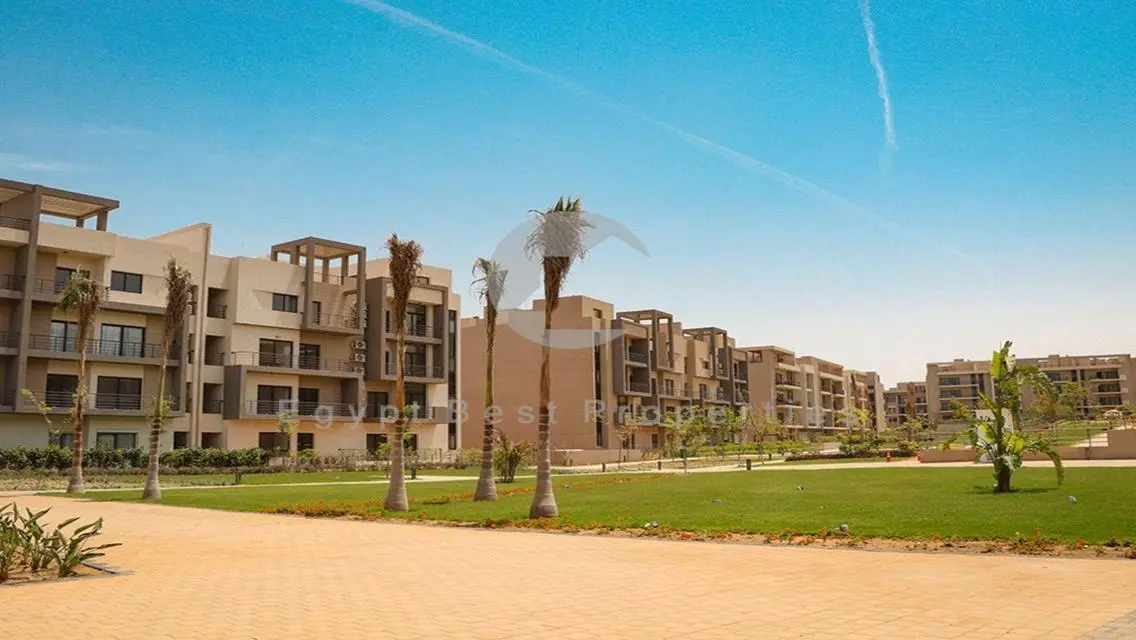 شقة جديدة للبيع في المربع الخامس بالقاهرة الجديدة