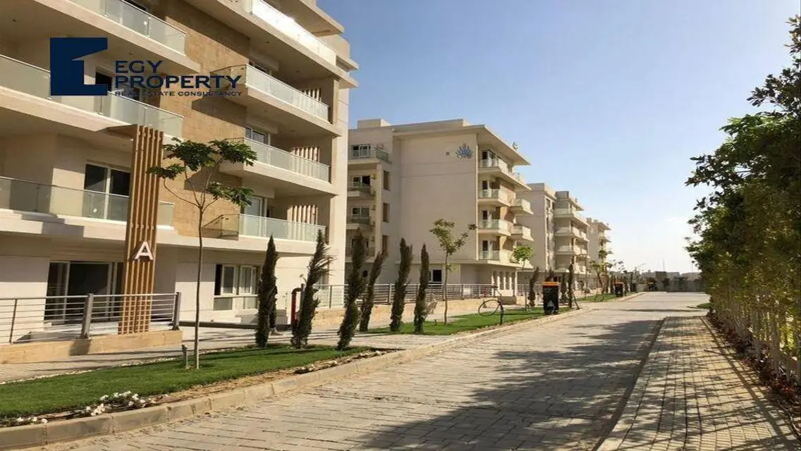 10 years Installments Apartment In Mountain View