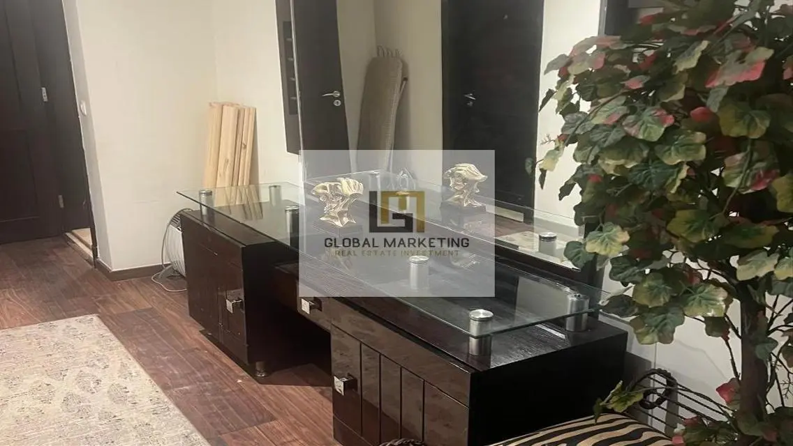 Luxury fully furnished apartment withgarden mivida
