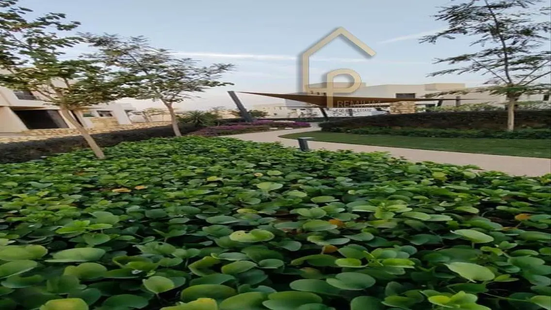 Townhouse for sale in O-West Whyt prime location