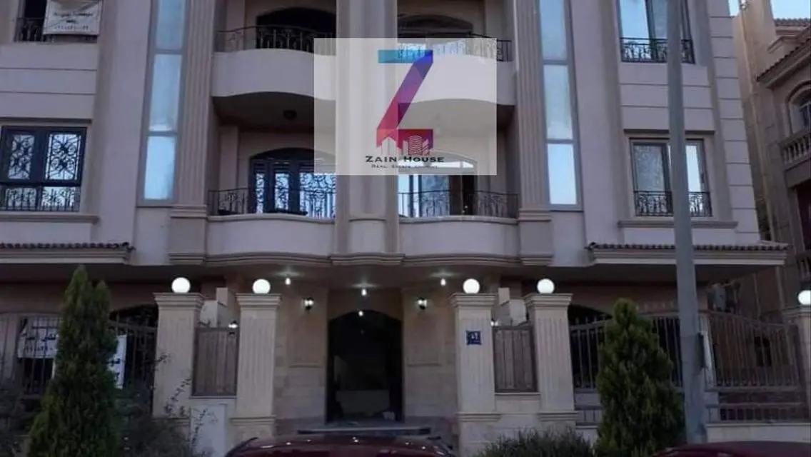 للبيع فيلا دوبلكس بسلم داخلي بالنفسج فيلات ٥٠٠ م