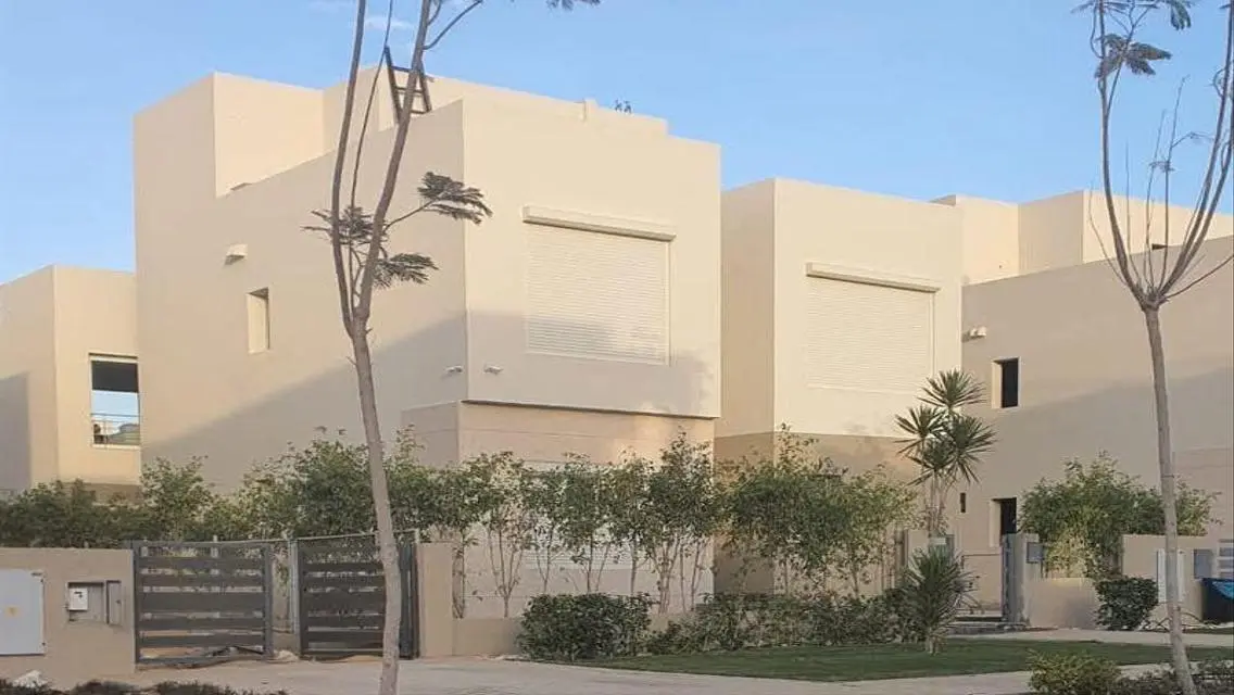 فيلا بفيو مفتوح فى ذ‍ا كراون بجانب جولف إكستنشن