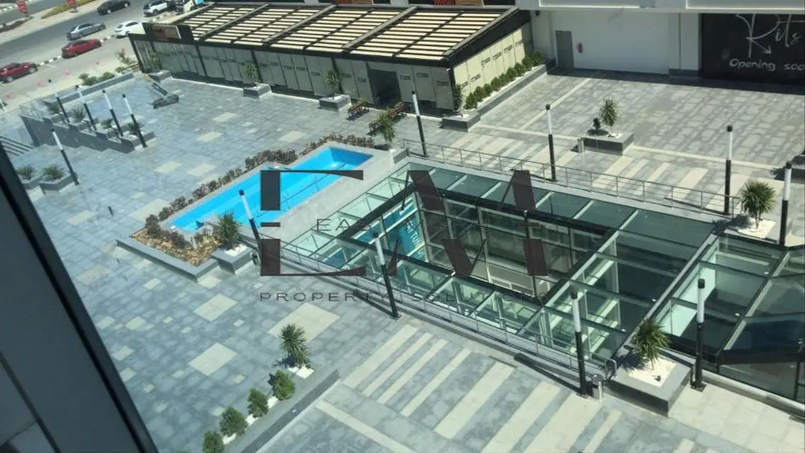 مقر إداري للإيجار في تريفيوم سكوير Trivium square