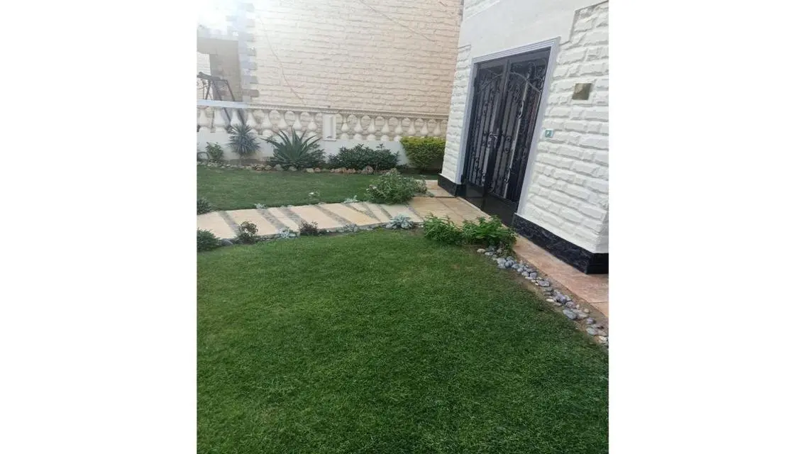 بحري - حديقة خاصة - مفروشة بالكامل