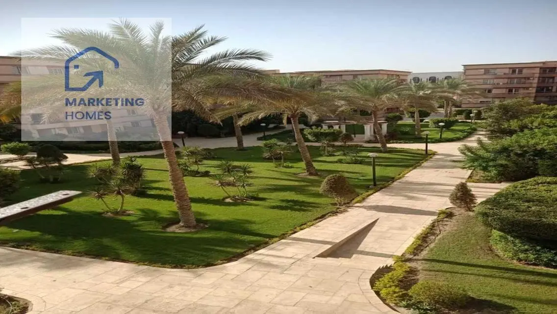 شقة للبيع بالرحاب موقع مميز بالمطبخ والتكيفات