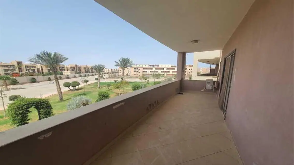 Chalet for sale, first floor, in Hayat Village, Ai