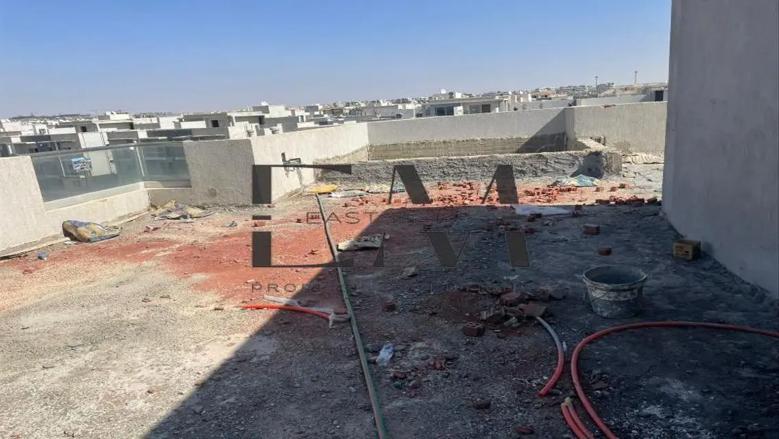 بنتهاوس للبيع في جاليريا موون فالي حمام سباحة خاص
