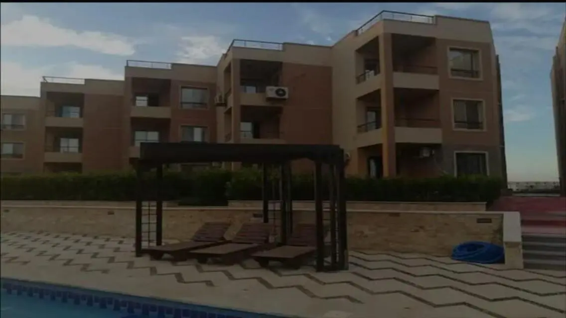 Chalet for sale, ground floor with garden, La Joli