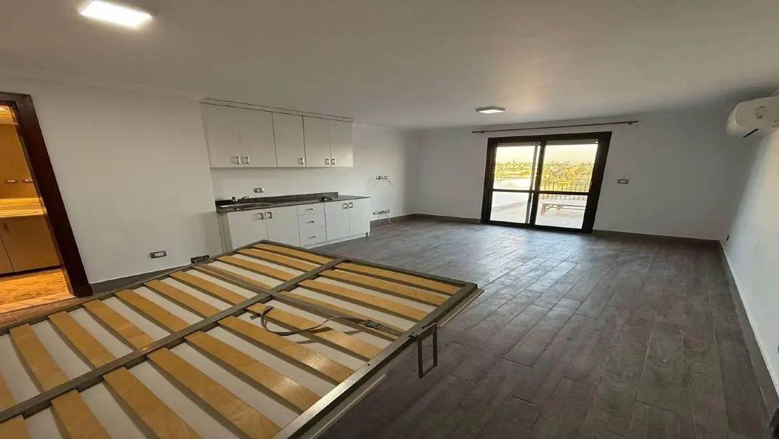 Studio for rent   West Town - Sodic