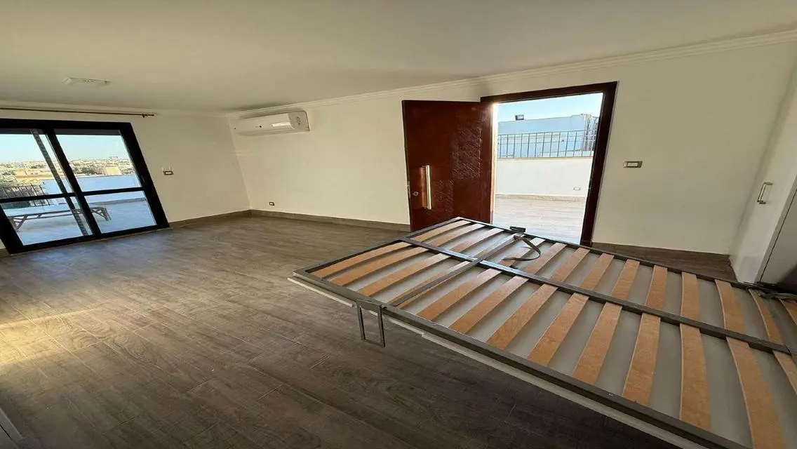 Studio for rent   West Town - Sodic