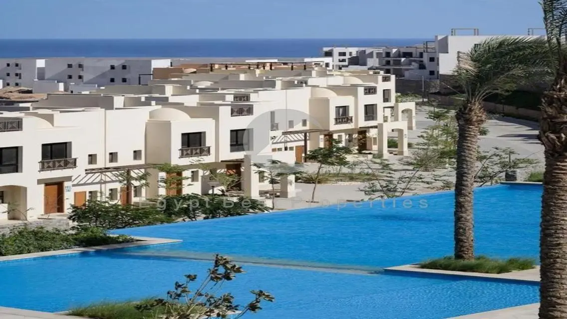 3 Bedroom Duplex 1st Row Lagoon in Makadi Heights