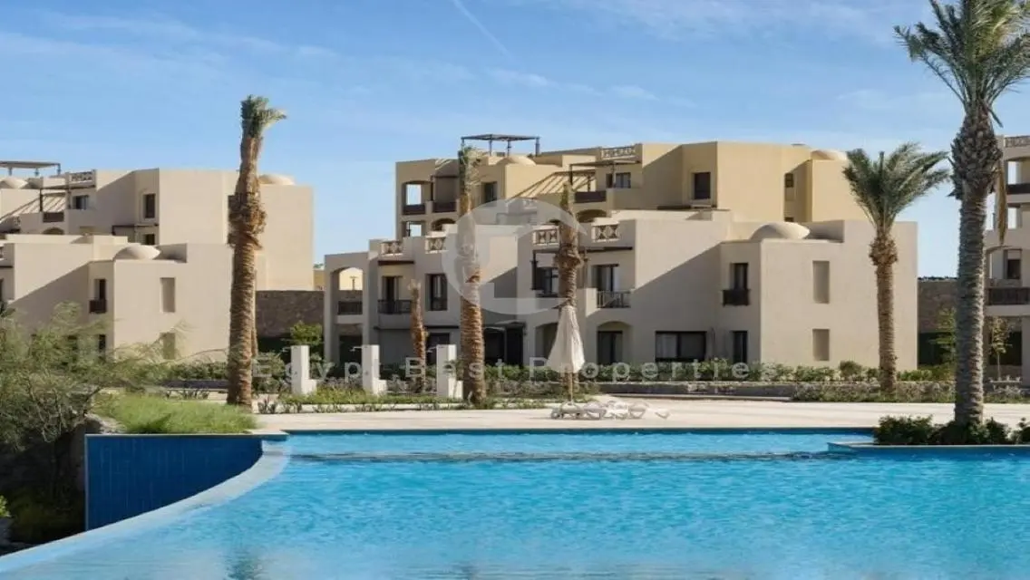 3 Bedroom Duplex 1st Row Lagoon in Makadi Heights