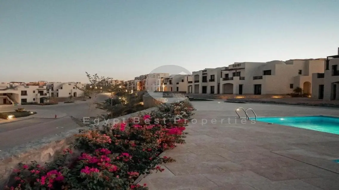 3 Bedroom Duplex 1st Row Lagoon in Makadi Heights