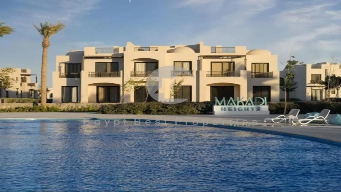 3 Bedroom Duplex 1st Row Lagoon in Makadi Heights