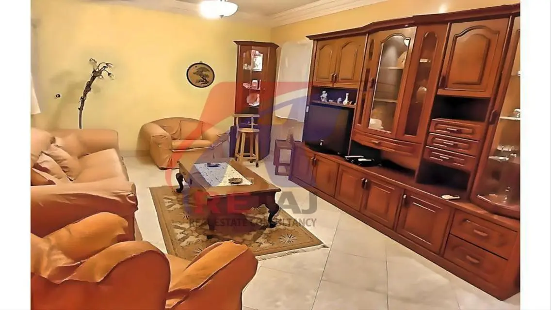 Apartment for rent furnished branching off Makram