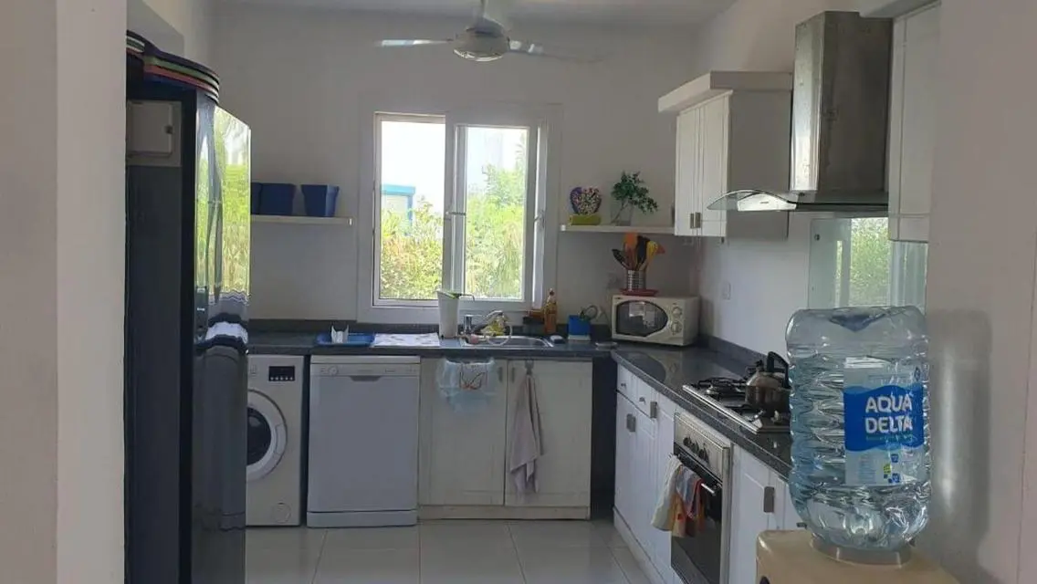 villa for sale with sea view in Mountain View Ras