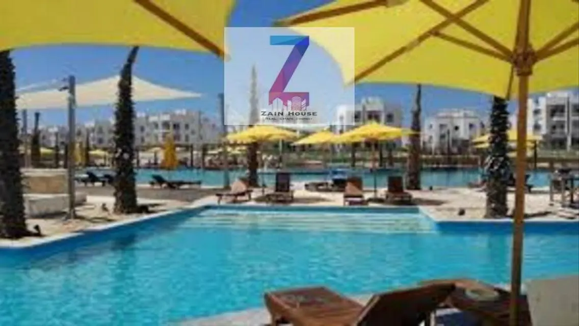 For sale, first floor chalet in Amwaj on the sea