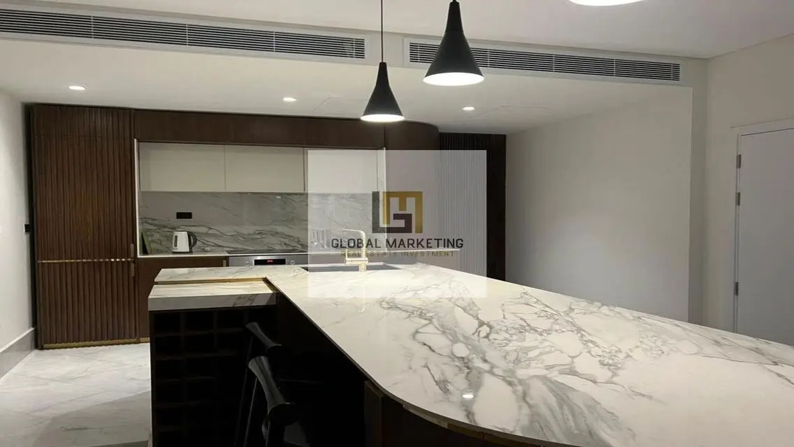Fully furnished apartment, prime location