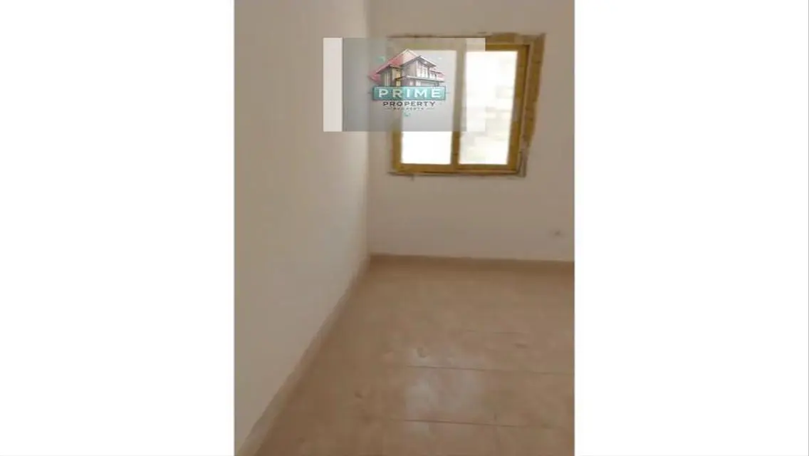 شقة غير مفروشة للبيع فى فالى تاورز حدائق الاهرام