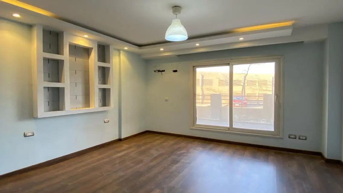 For rent with kitchen and air conditioners i