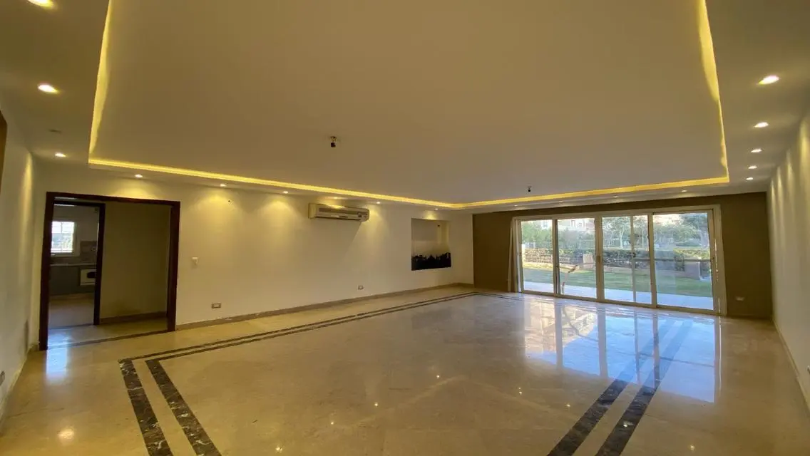 For rent with kitchen and air conditioners i