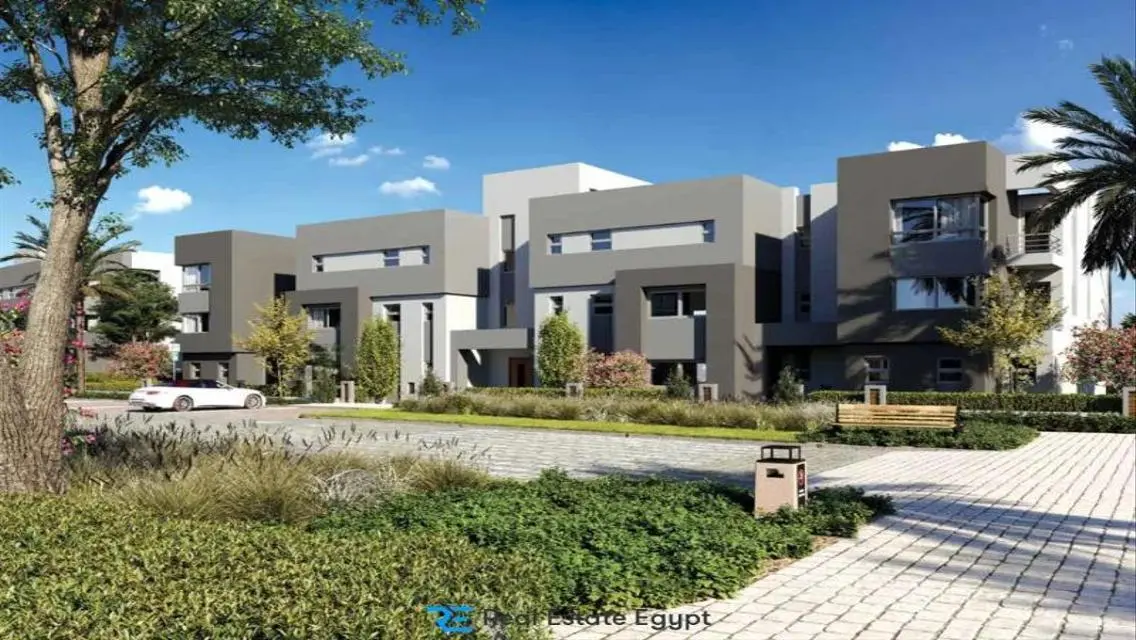 Luxurious Apartment in Sheikh Zayed Compound