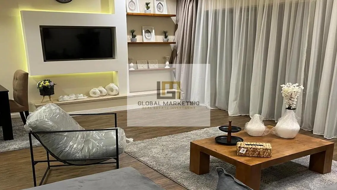 شقه فندقيه الترا مودرن للايجار بكمبوند ليك فيوو