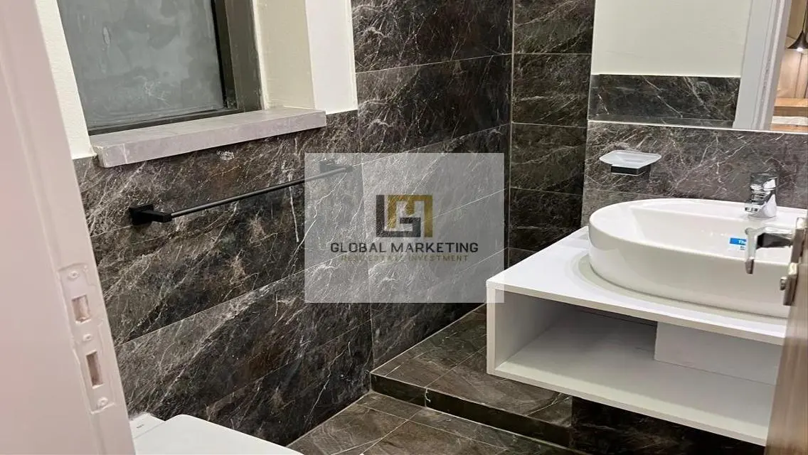 شقه فندقيه الترا مودرن للايجار بكمبوند ليك فيوو