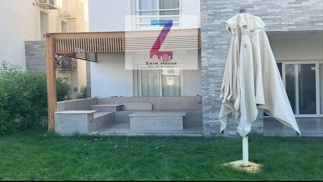 للبيع شاليه ارضي ١١٠ متر بحديقه خاصه ٩٥ متر بالفرش