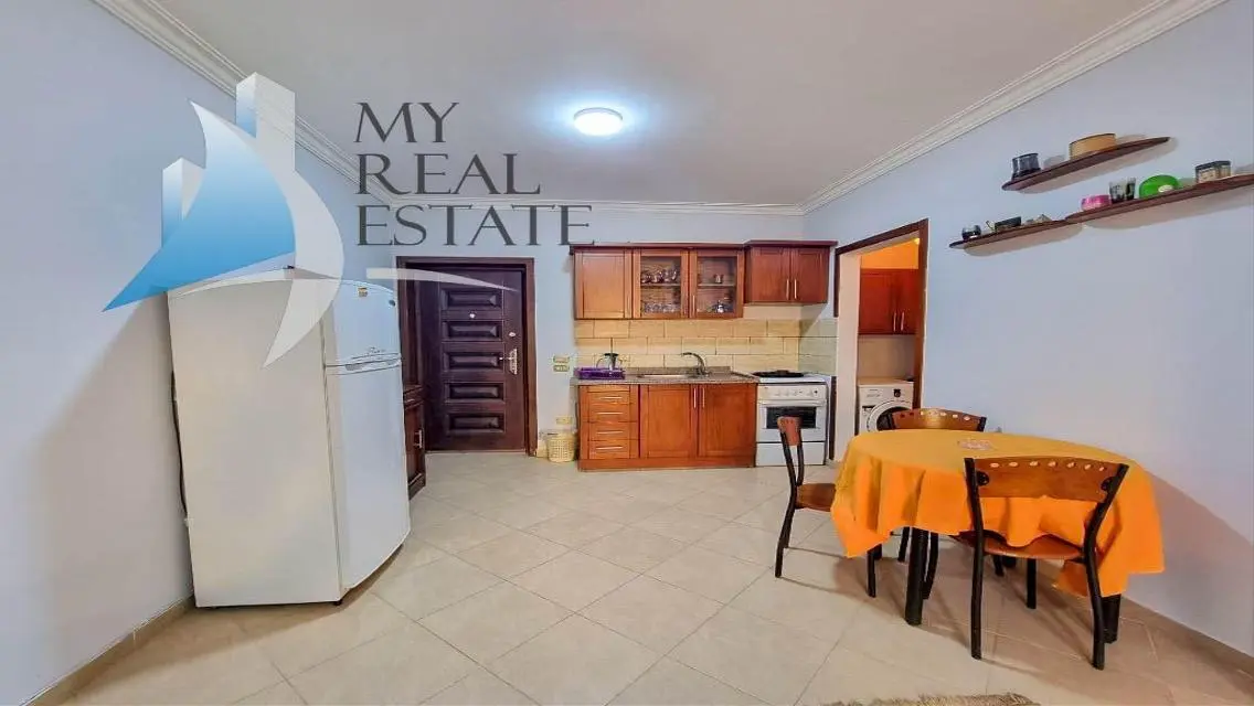 Pool view furnished 1 bed in British Resort