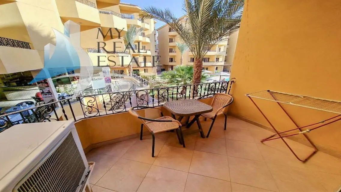 Pool view furnished 1 bed in British Resort